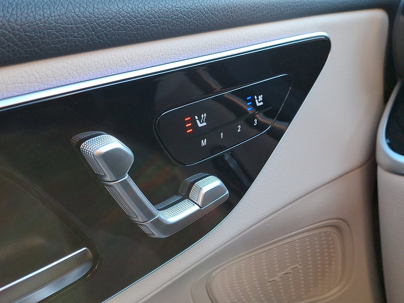 Used 2026 Mercedes-Benz GLC 300 4MATIC image 19