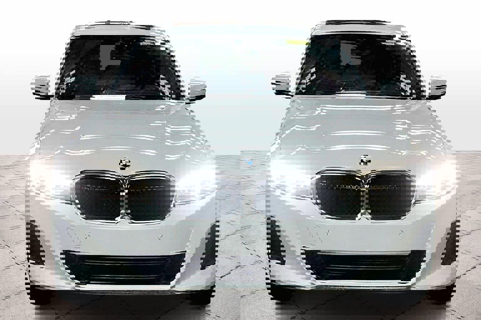 Used 2023 BMW 330i Sedan w/ Premium Package image 3