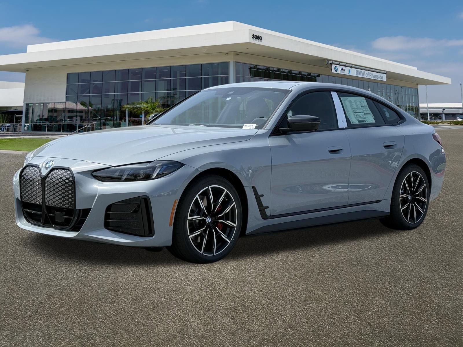 New 2026 BMW i4 eDrive40 w/ M Sport Package RWD image 4