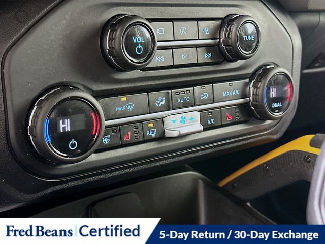 Used 2023 Ford Bronco Badlands image 17