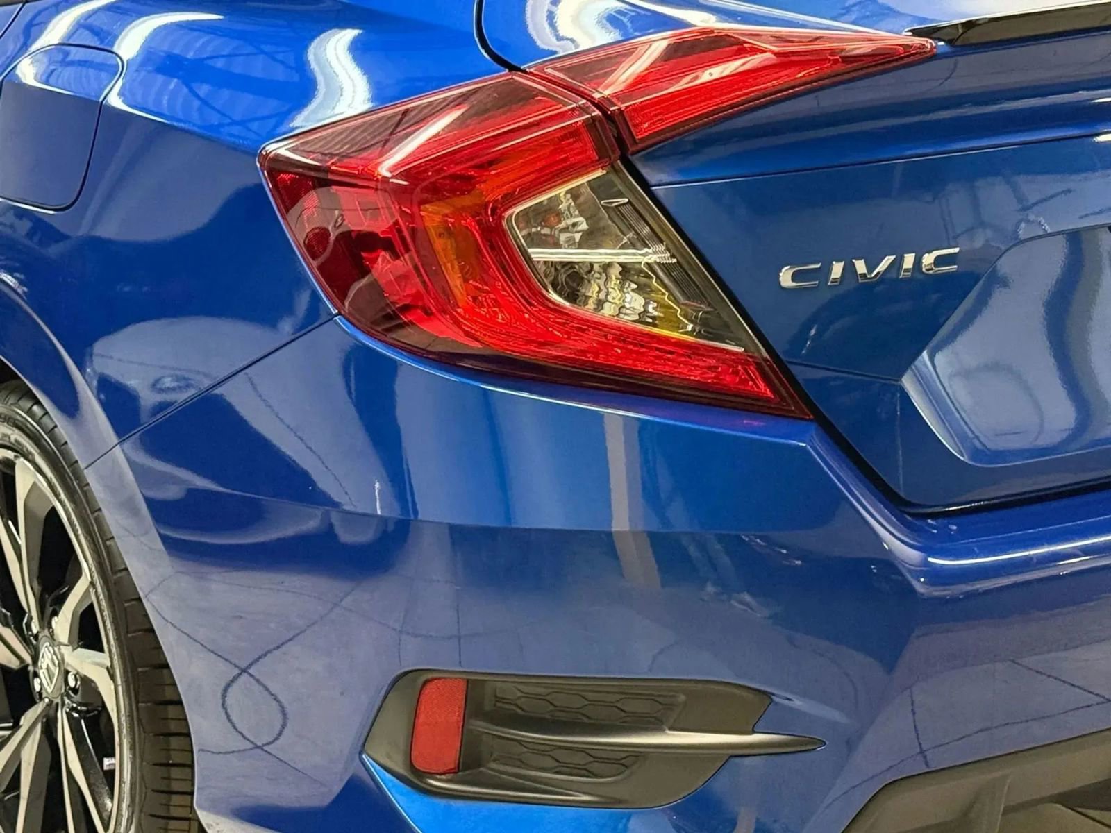 Used 2019 Honda Civic Sport image 12