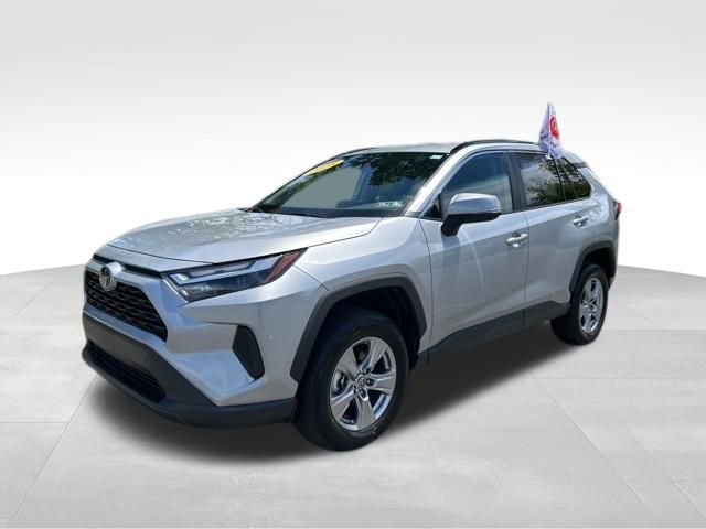 Certified 2025 Toyota RAV4 XLE AWD/4WD image 1