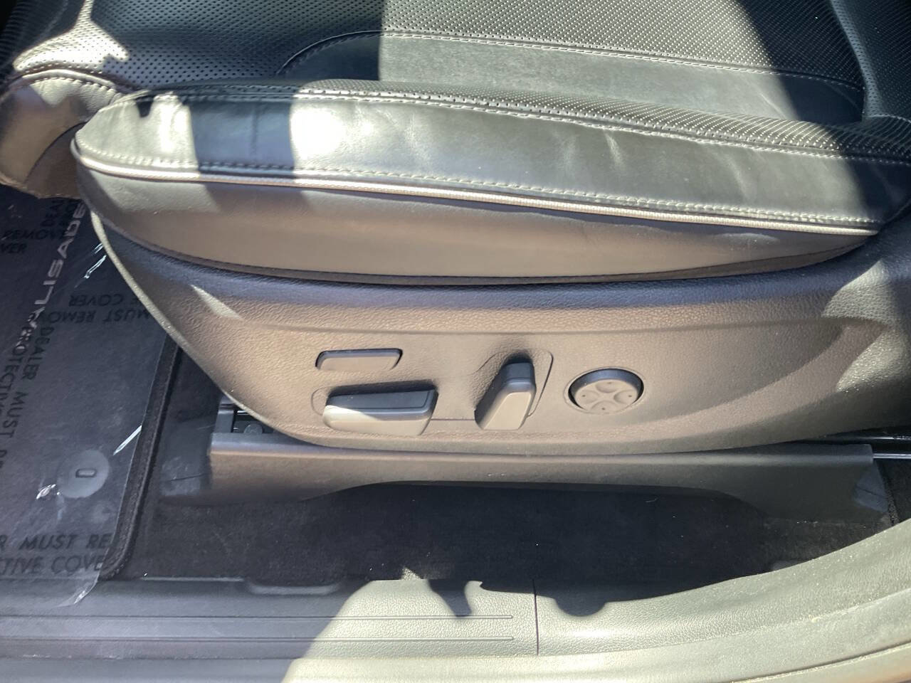 Used 2020 Hyundai Palisade Limited FWD image 13