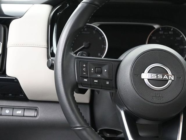 Used 2025 Nissan Pathfinder SV image 28