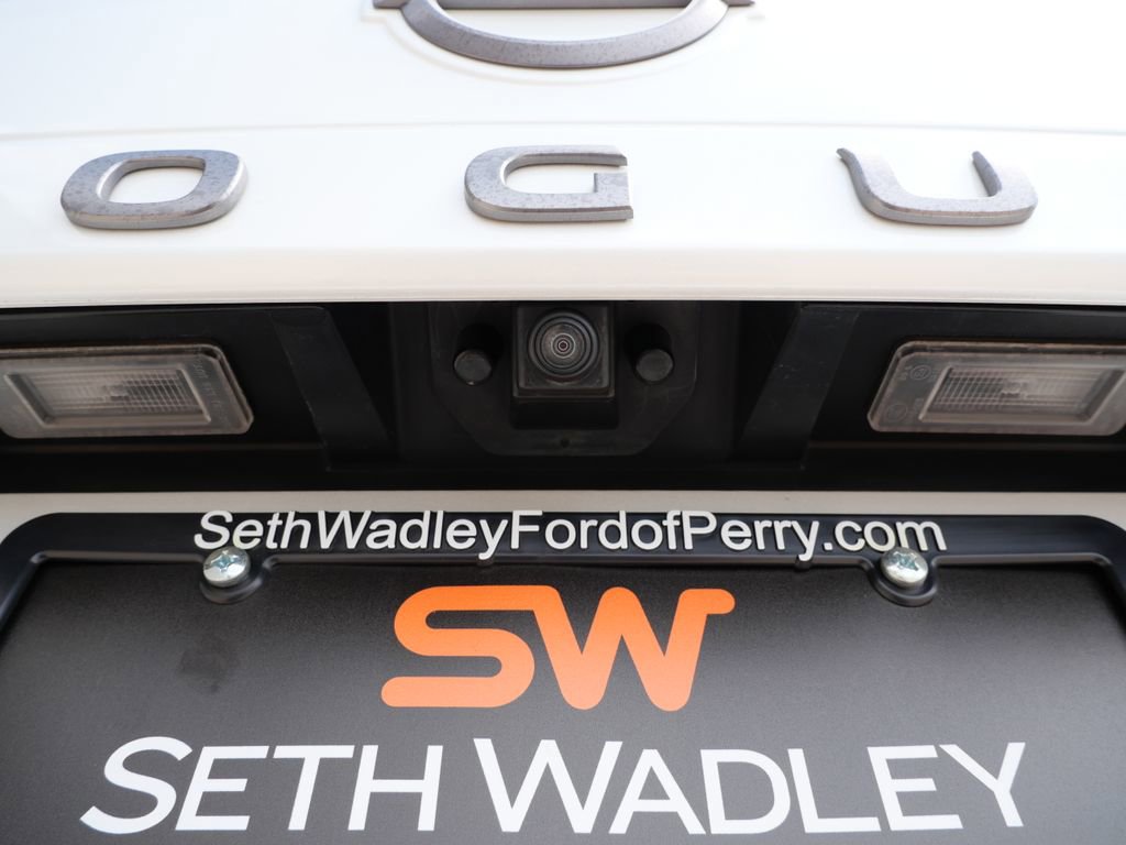 Used 2024 Nissan Rogue SV AWD/4WD image 11