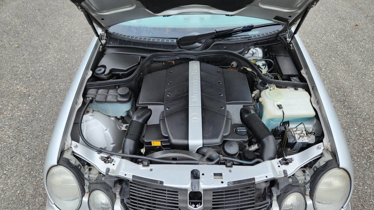 Used 2001 Mercedes-Benz CLK 430 Cabriolet image 41