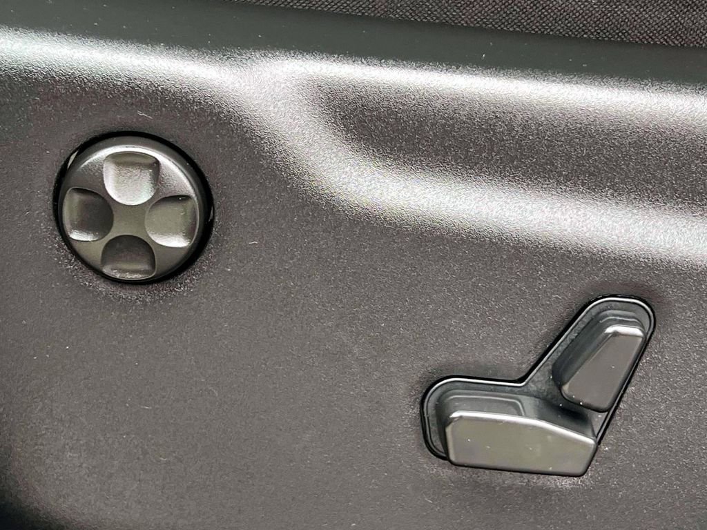 Certified 2025 Dodge Durango GT AWD/4WD image 19