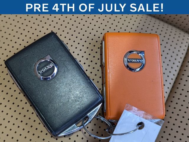 Certified 2023 Volvo XC60 B6 Ultimate w/ Protection Package Premier AWD/4WD image 30