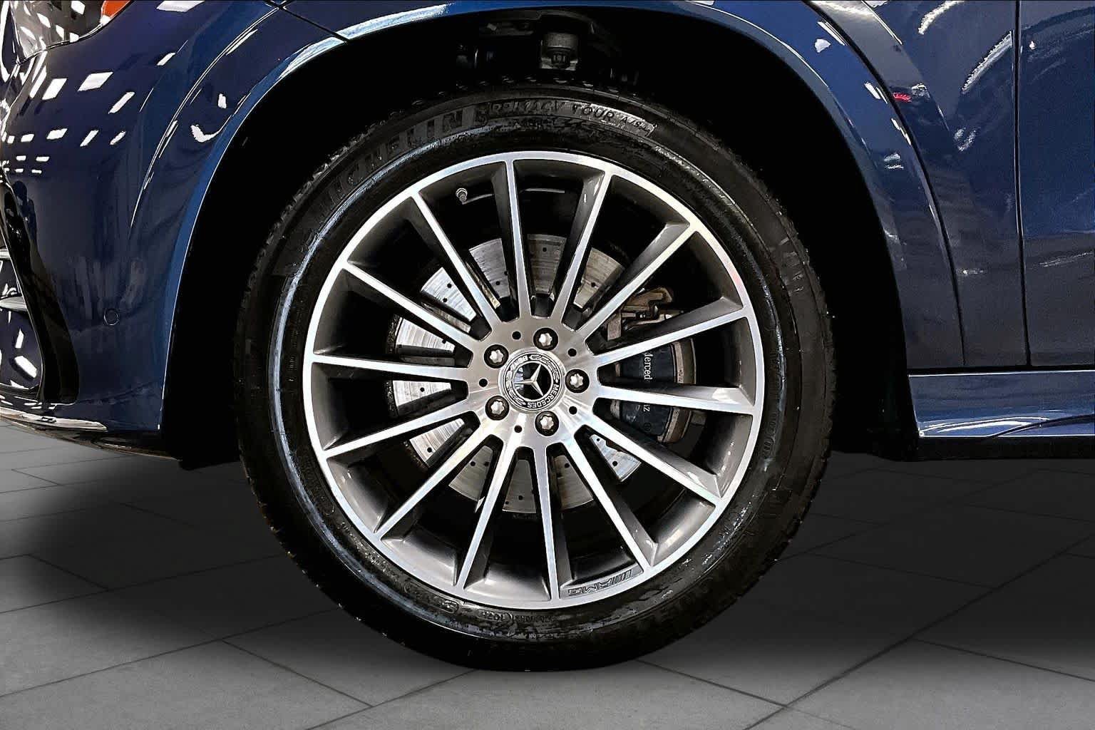 Used 2024 Mercedes-Benz GLE 350 4MATIC image 11