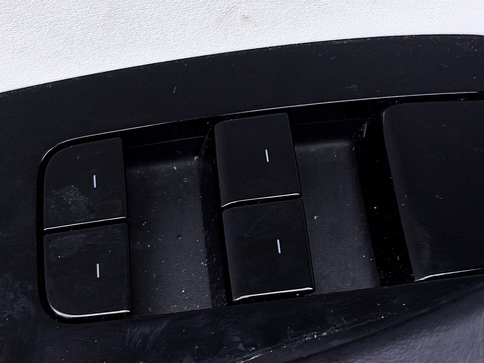 Used 2020 Tesla Model 3 Performance image 15