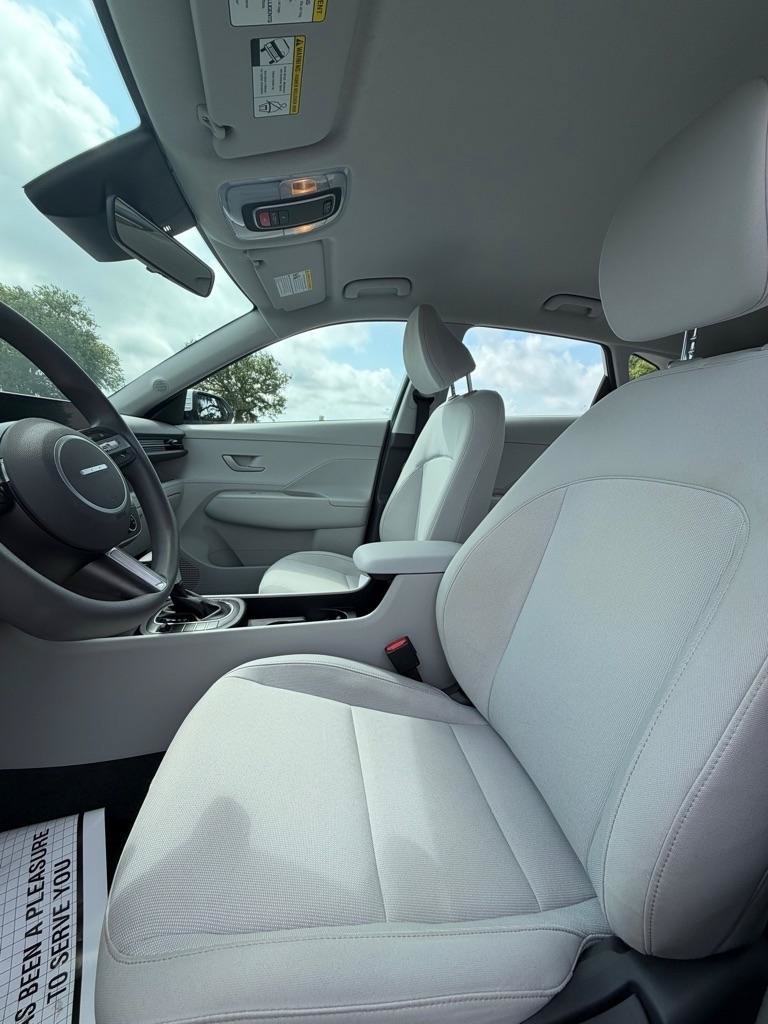 Used 2026 Hyundai Kona SE FWD image 10