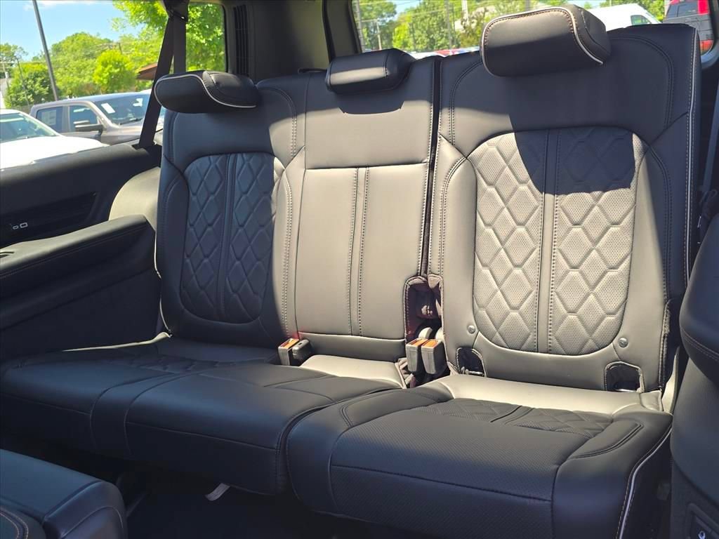 New 2026 Jeep Grand Wagoneer L Summit AWD/4WD image 7