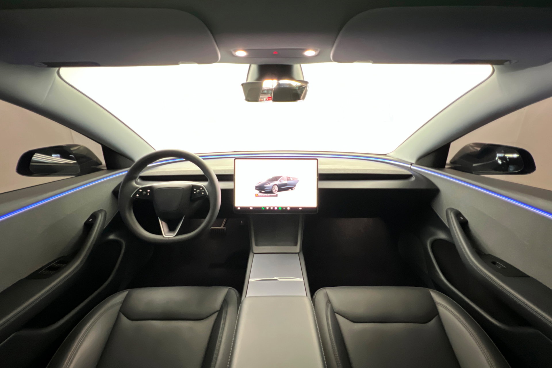 Used 2025 Tesla Model 3 image 10