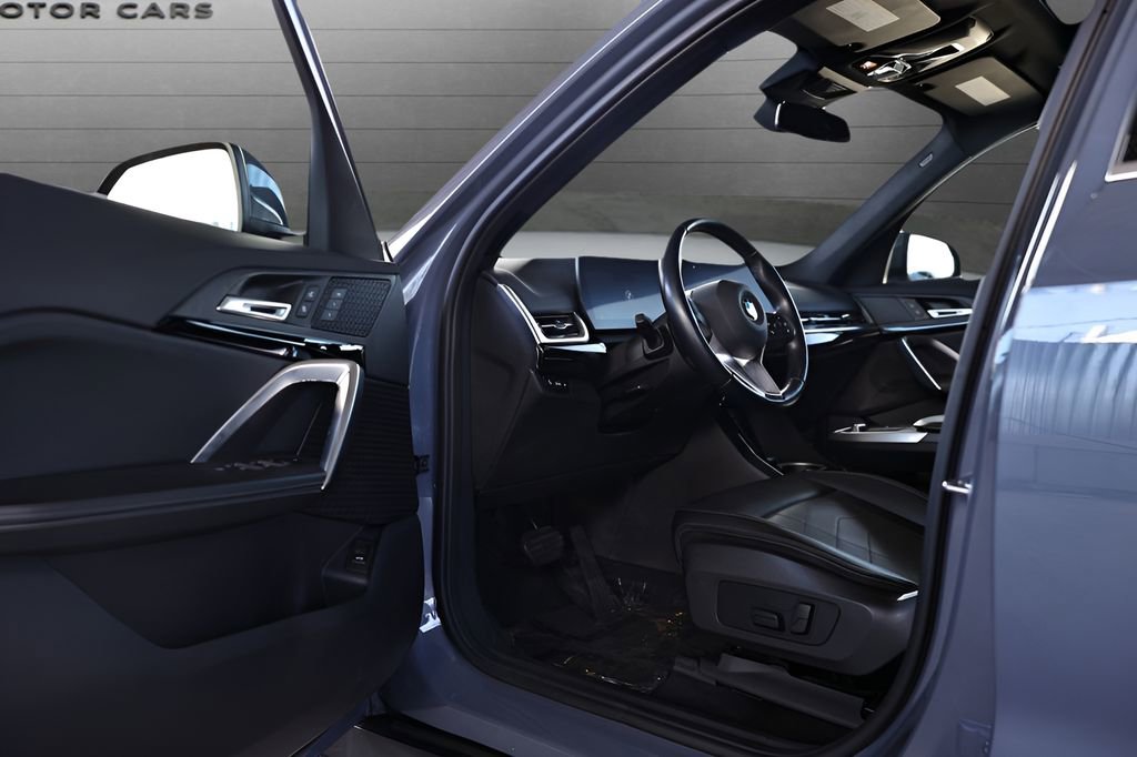 Used 2023 BMW X1 xDrive28i w/ Convenience Package image 24