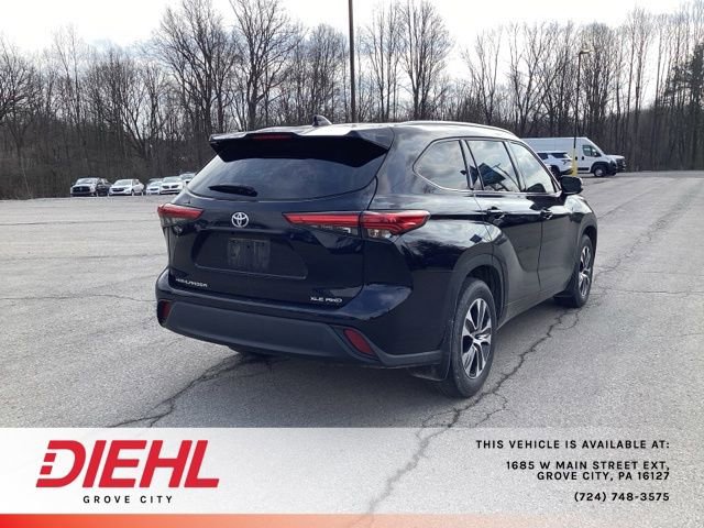 Used 2022 Toyota Highlander XLE image 7