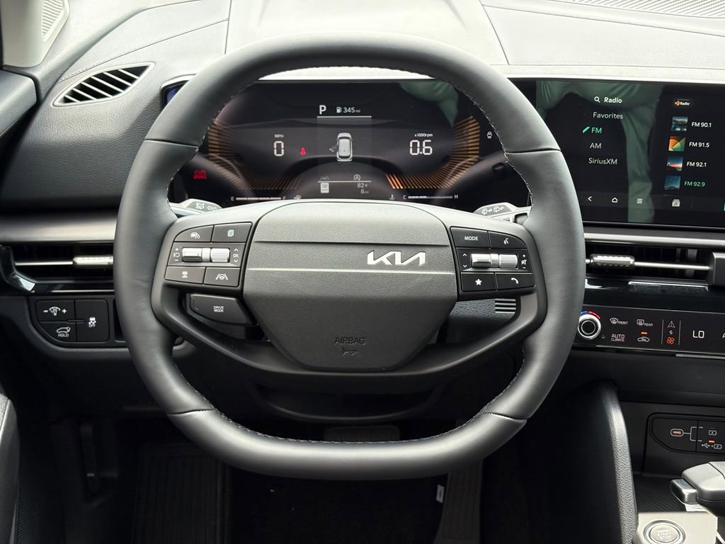 New 2026 Kia Sportage EX FWD image 32