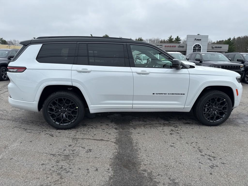 New 2026 Jeep Grand Cherokee L Summit AWD/4WD image 6