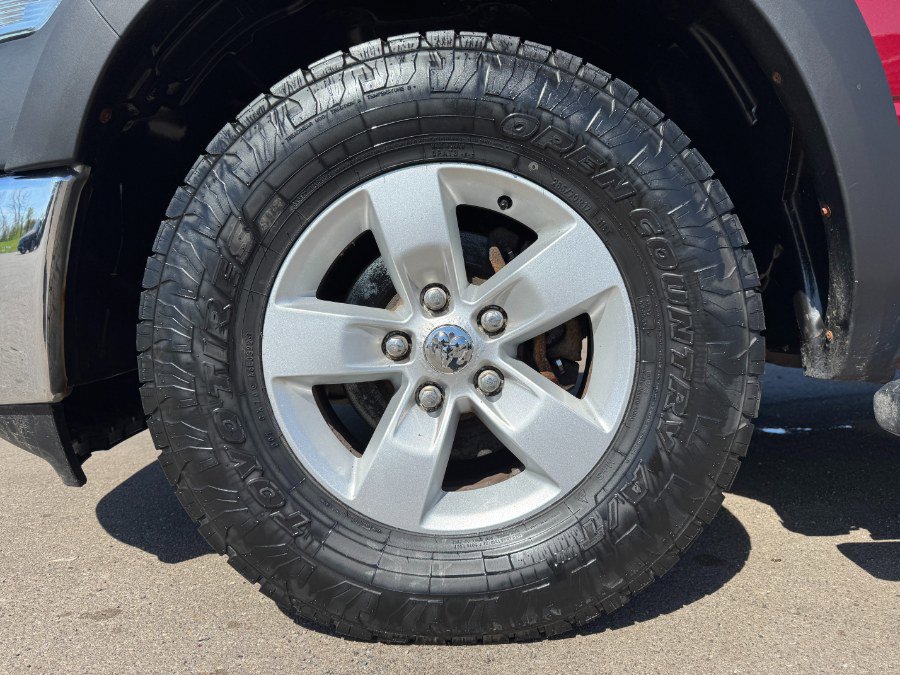 Used 2014 RAM 1500 ST w/ SXT Appearance Group AWD/4WD image 13