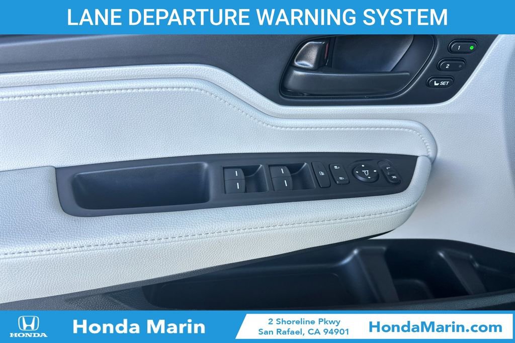Certified 2025 Honda Odyssey EX-L image 14