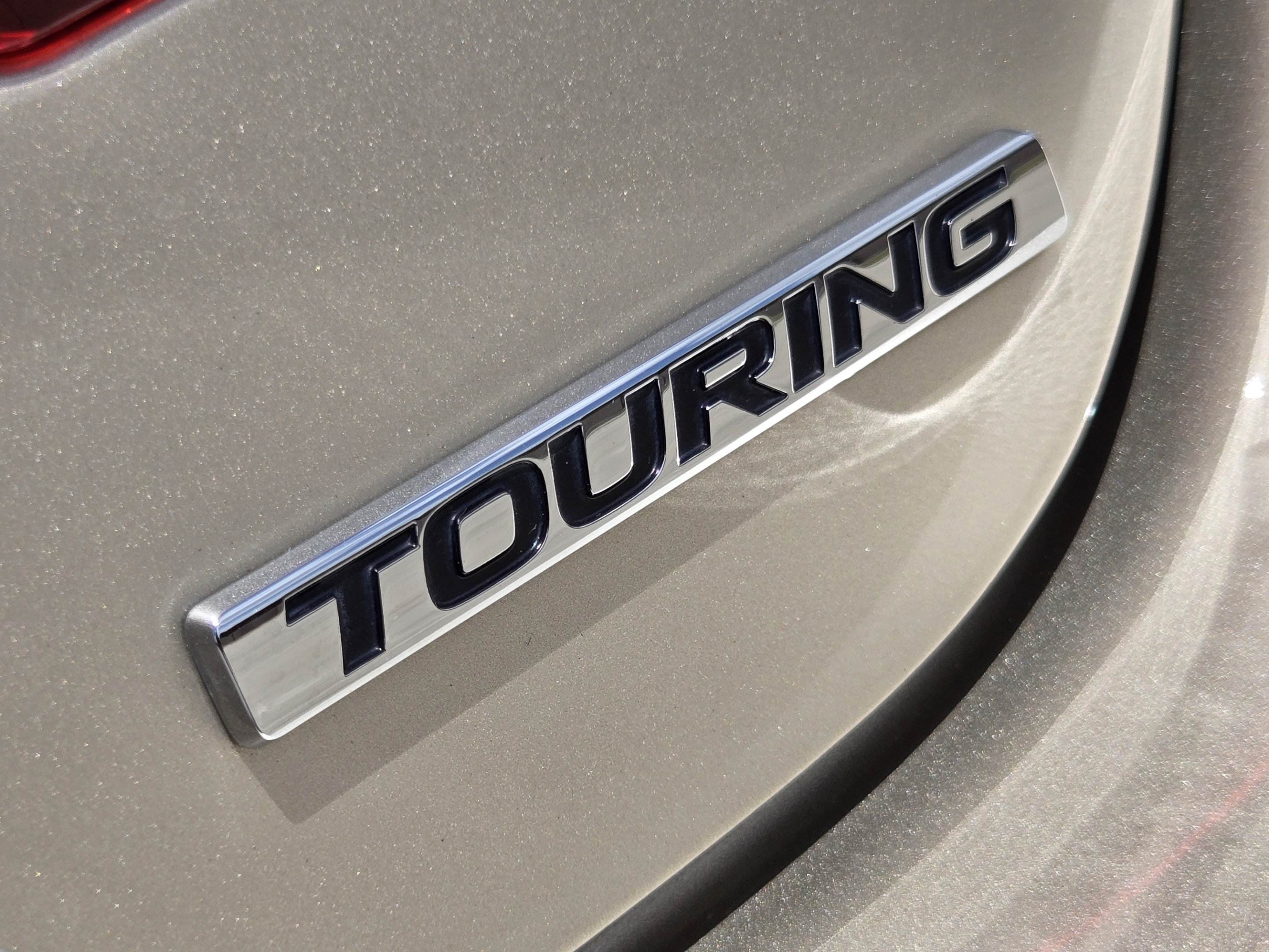 Used 2018 Honda Accord Touring image 30