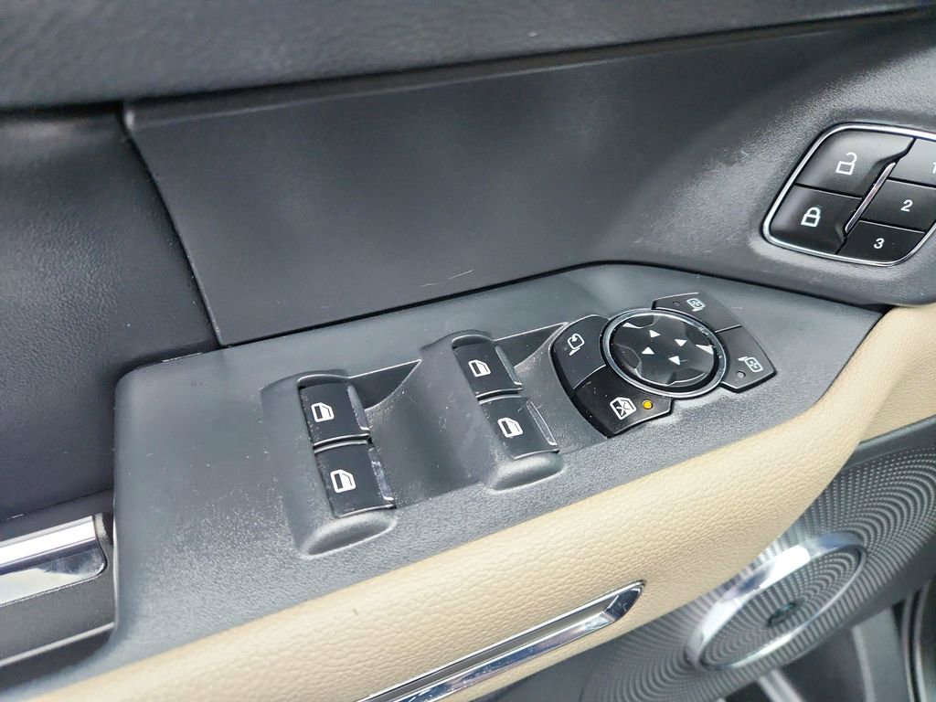 Used 2023 Ford Expedition Limited image 22