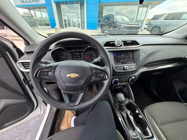 Used 2023 Chevrolet TrailBlazer LT FWD image 18