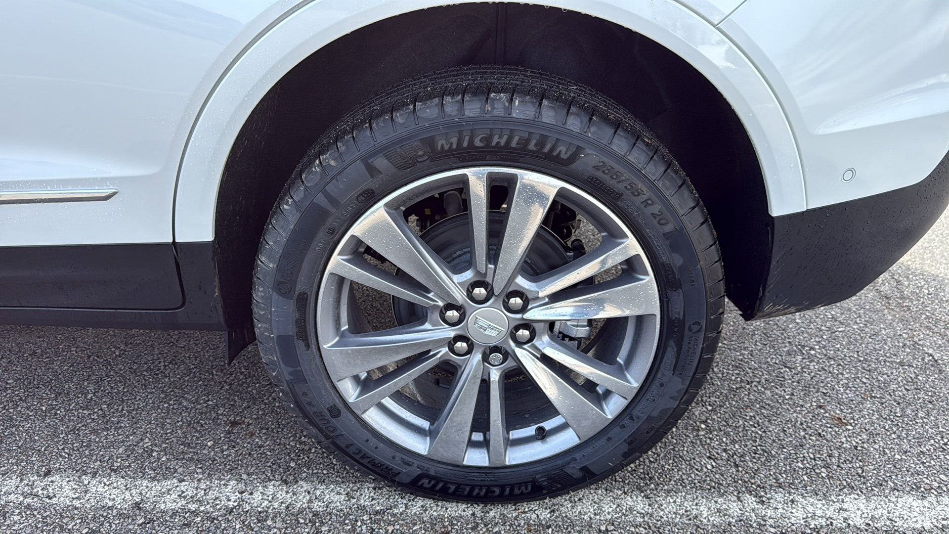 New 2026 Cadillac XT5 Premium Luxury w/ LPO, Floor Liner Package image 32