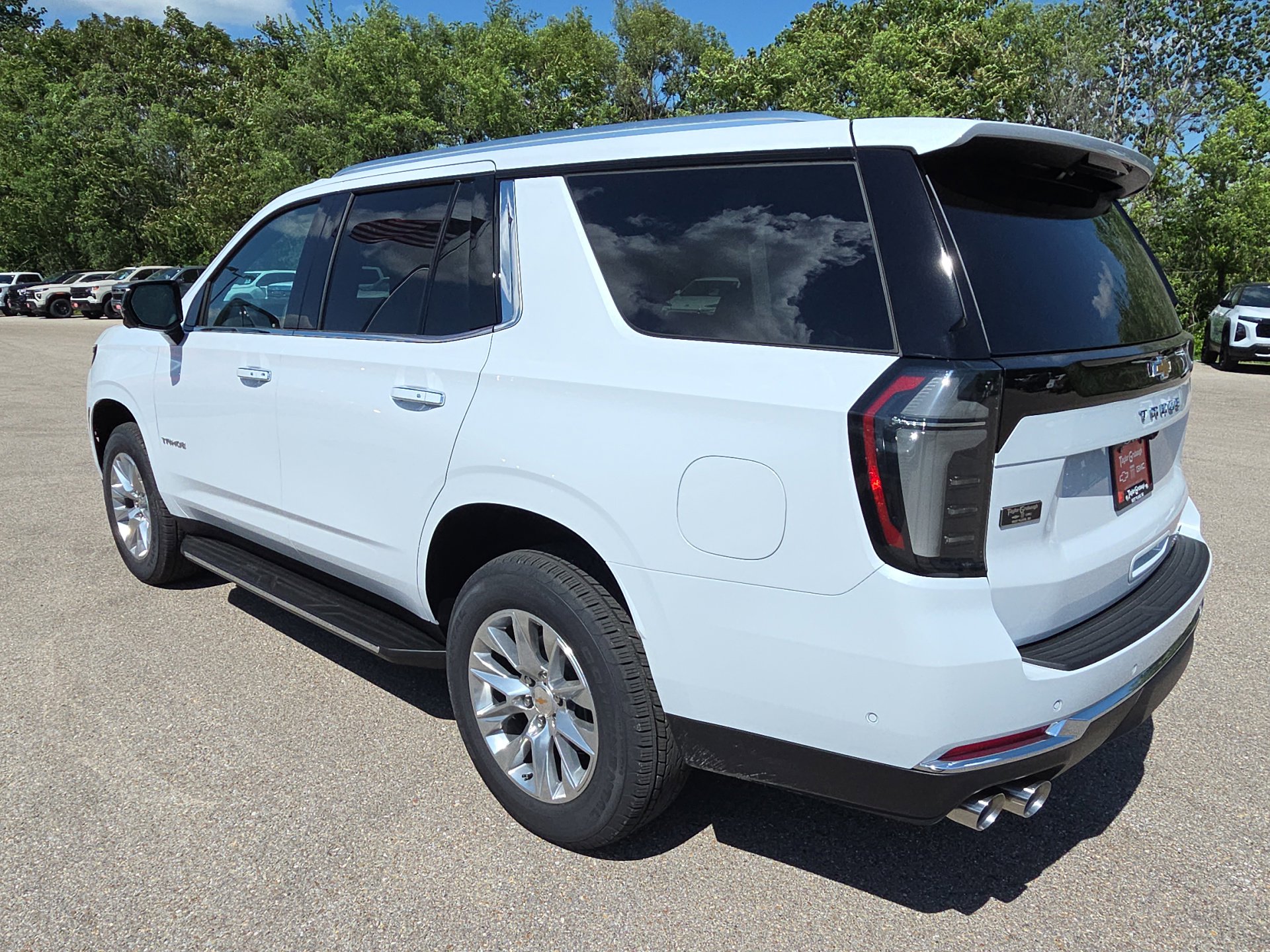 New 2026 Chevrolet Tahoe Premier w/ Sun And Tow Package AWD/4WD image 6