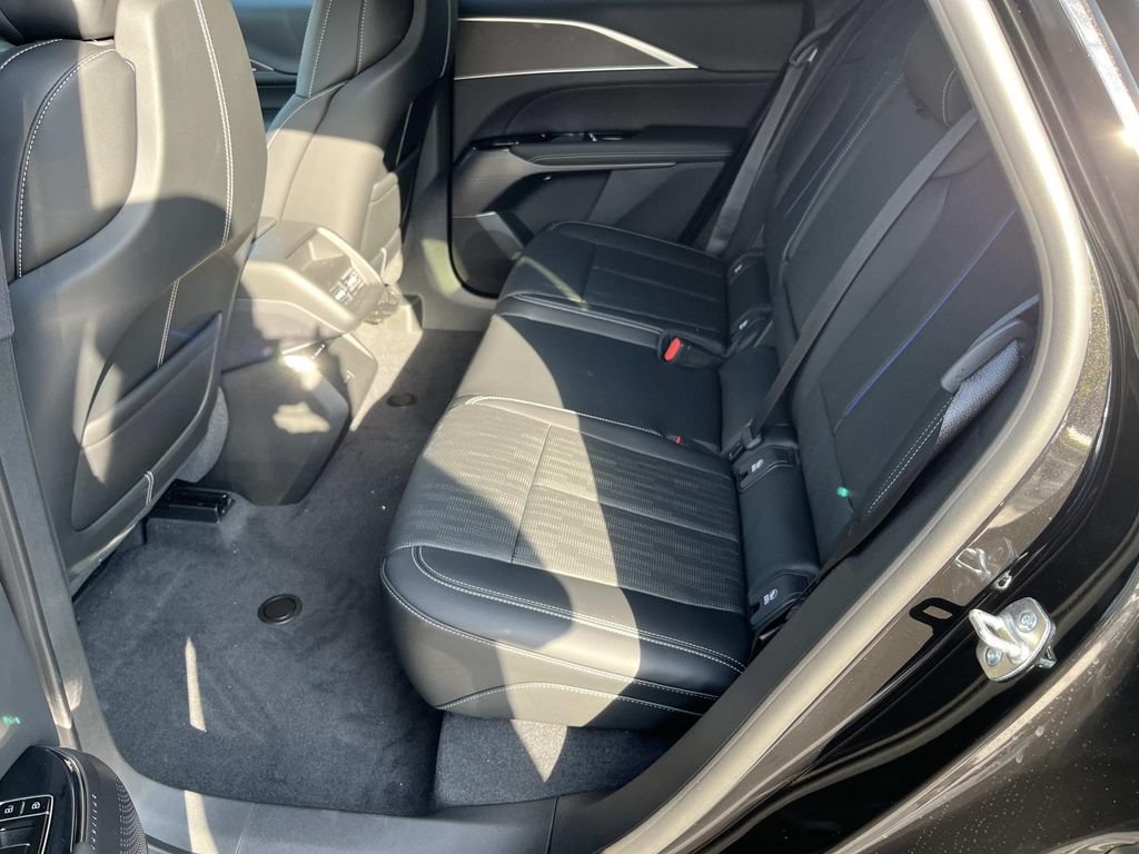 New 2026 Cadillac Lyriq Sport AWD/4WD image 16