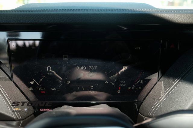 New 2025 GMC Yukon XL Denali w/ Sun & Power Step Package image 27