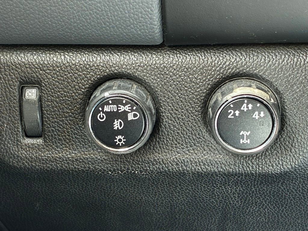 Used 2015 Chevrolet Colorado Z71 image 23