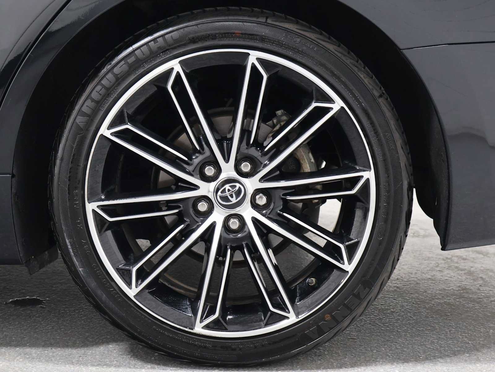 Used 2019 Toyota Avalon XSE w/ Protection Package FWD image 37