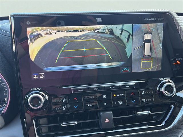 Used 2021 Toyota Highlander Platinum image 27