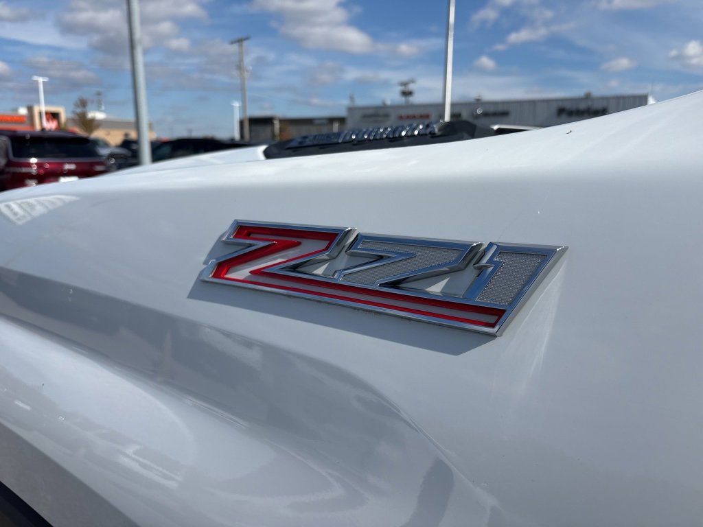 Used 2024 Chevrolet Silverado 2500 LT image 10