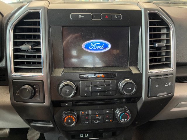 Used 2017 Ford F150 XLT w/ Equipment Group 302A Luxury AWD/4WD image 22