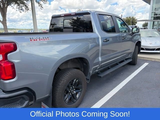 Used 2021 Chevrolet Silverado 1500 LT Trail Boss w/ Convenience Package II AWD/4WD image 2