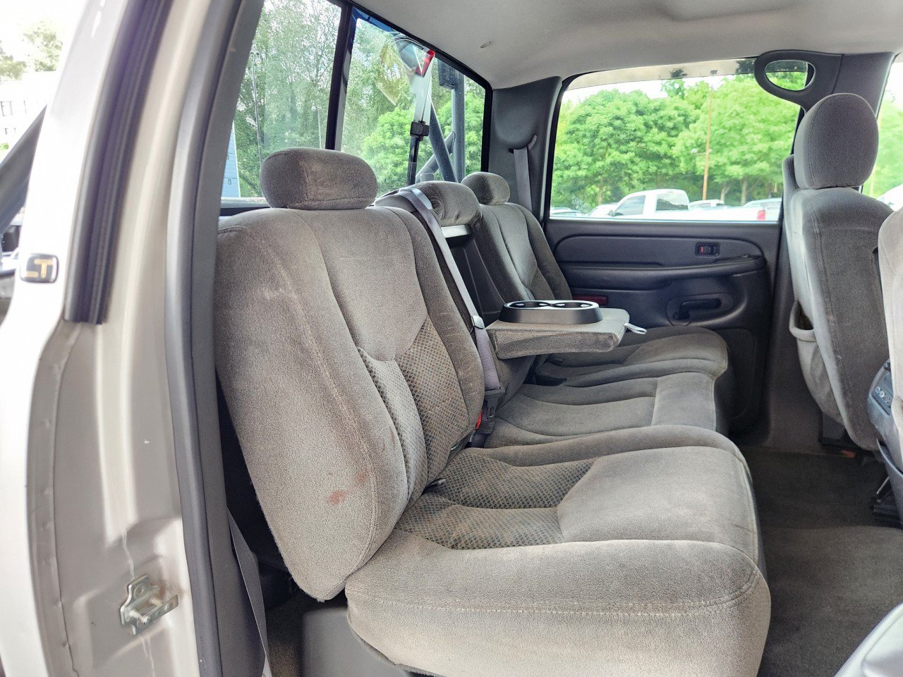 Used 2006 Chevrolet Silverado 2500 LT w/ Onstar Plus Package AWD/4WD image 13