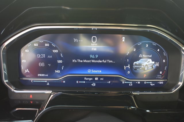 Used 2024 Chevrolet Silverado 1500 High Country w/ Technology Package image 23