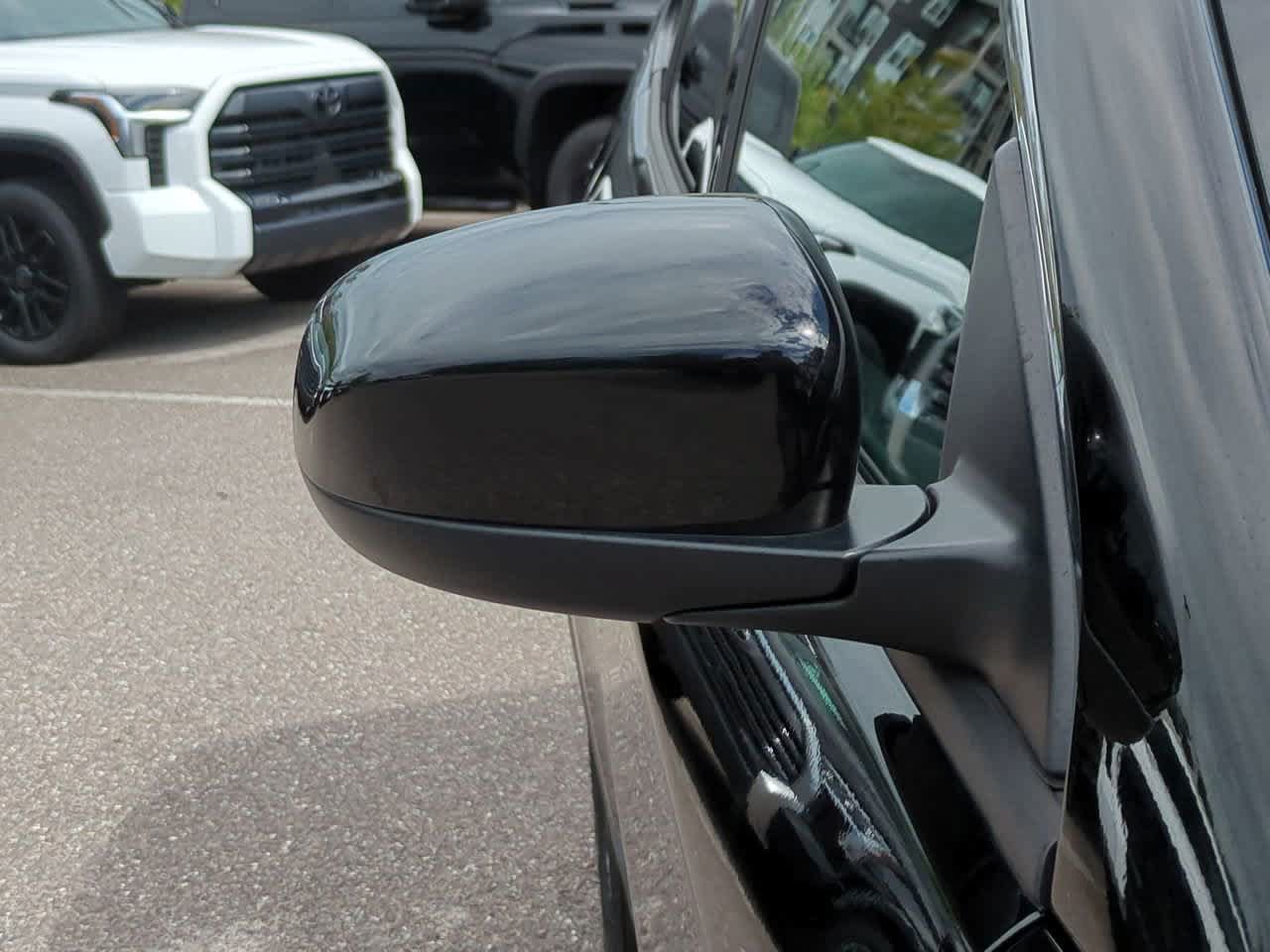 Used 2025 Jeep Compass Latitude AWD/4WD image 12