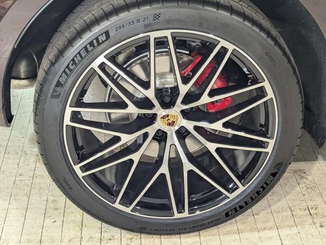 New 2026 Porsche Macan S image 14