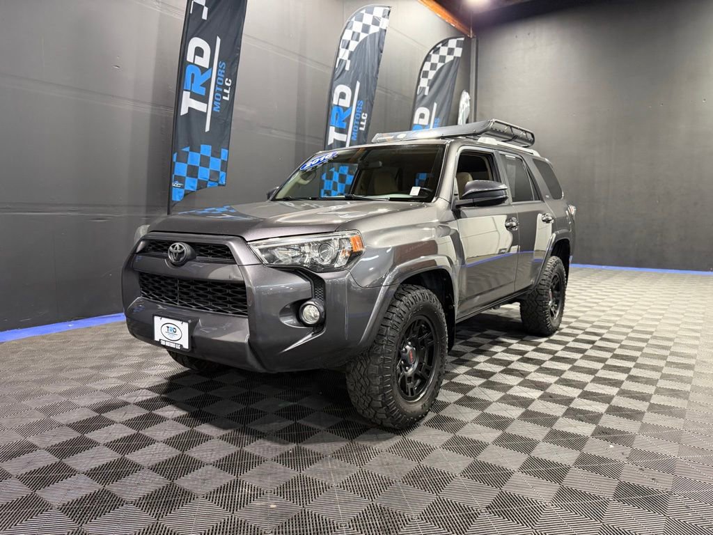 Used 2016 Toyota 4Runner SR5 image 1