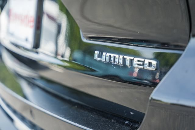 Used 2021 Jeep Grand Cherokee L Limited w/ Luxury Tech Group II AWD/4WD image 18