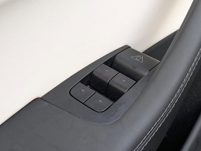 Used 2026 Tesla Model Y Long Range image 11