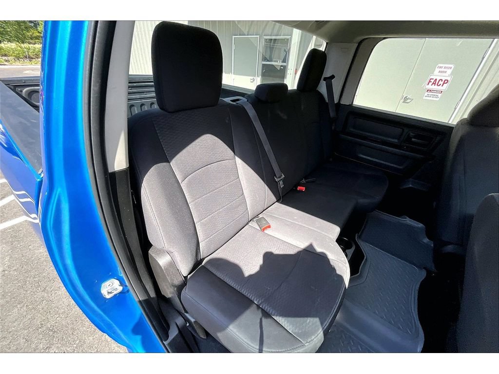 Used 2019 RAM 1500 Express w/ Hydro Blue Sport Package AWD/4WD image 26
