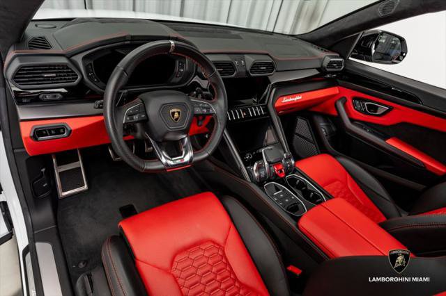 Used 2022 Lamborghini Urus image 26