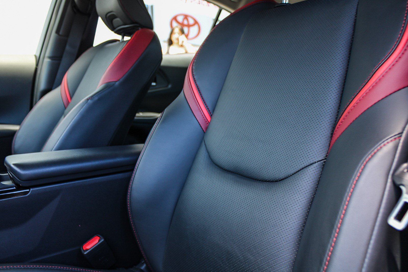Certified 2024 Toyota Prius Prime FWD image 24