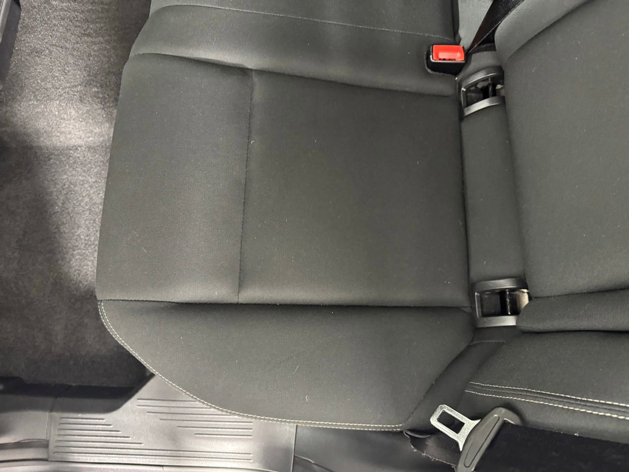 Used 2024 Nissan Rogue S image 29