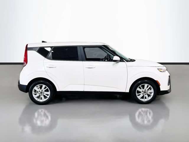 Certified 2022 Kia Soul LX FWD image 8