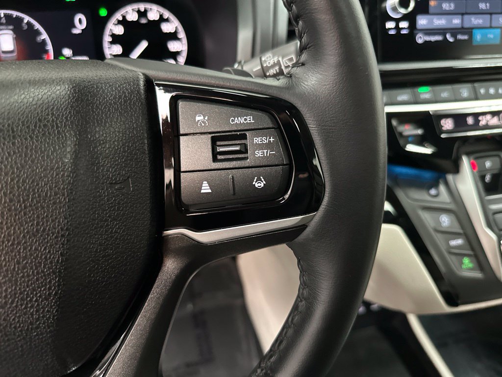 Used 2025 Honda Odyssey Touring image 15