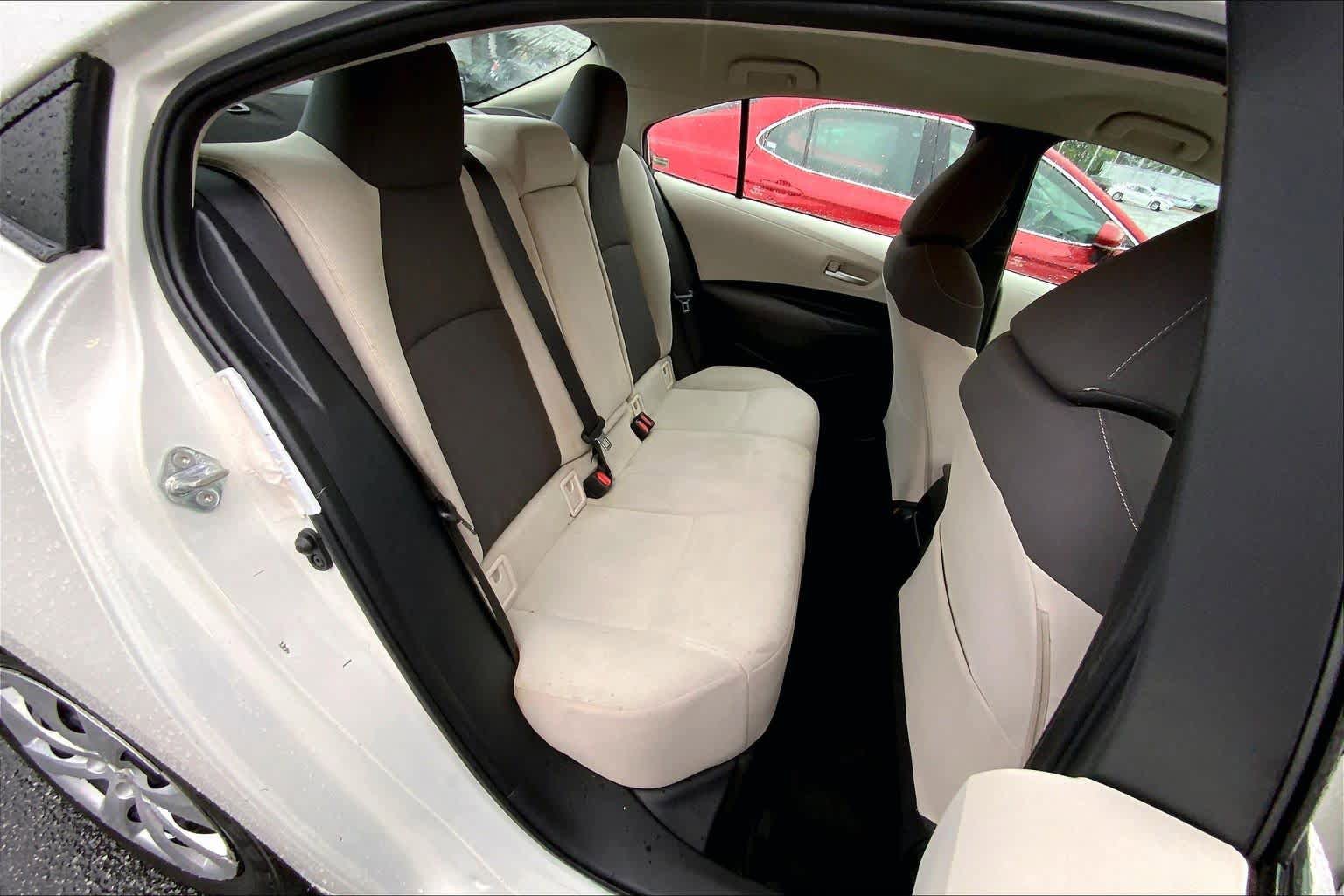 Used 2020 Toyota Corolla LE FWD image 19